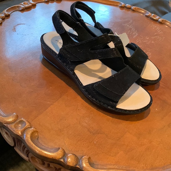 Aravon sandal - Picture 2 of 7